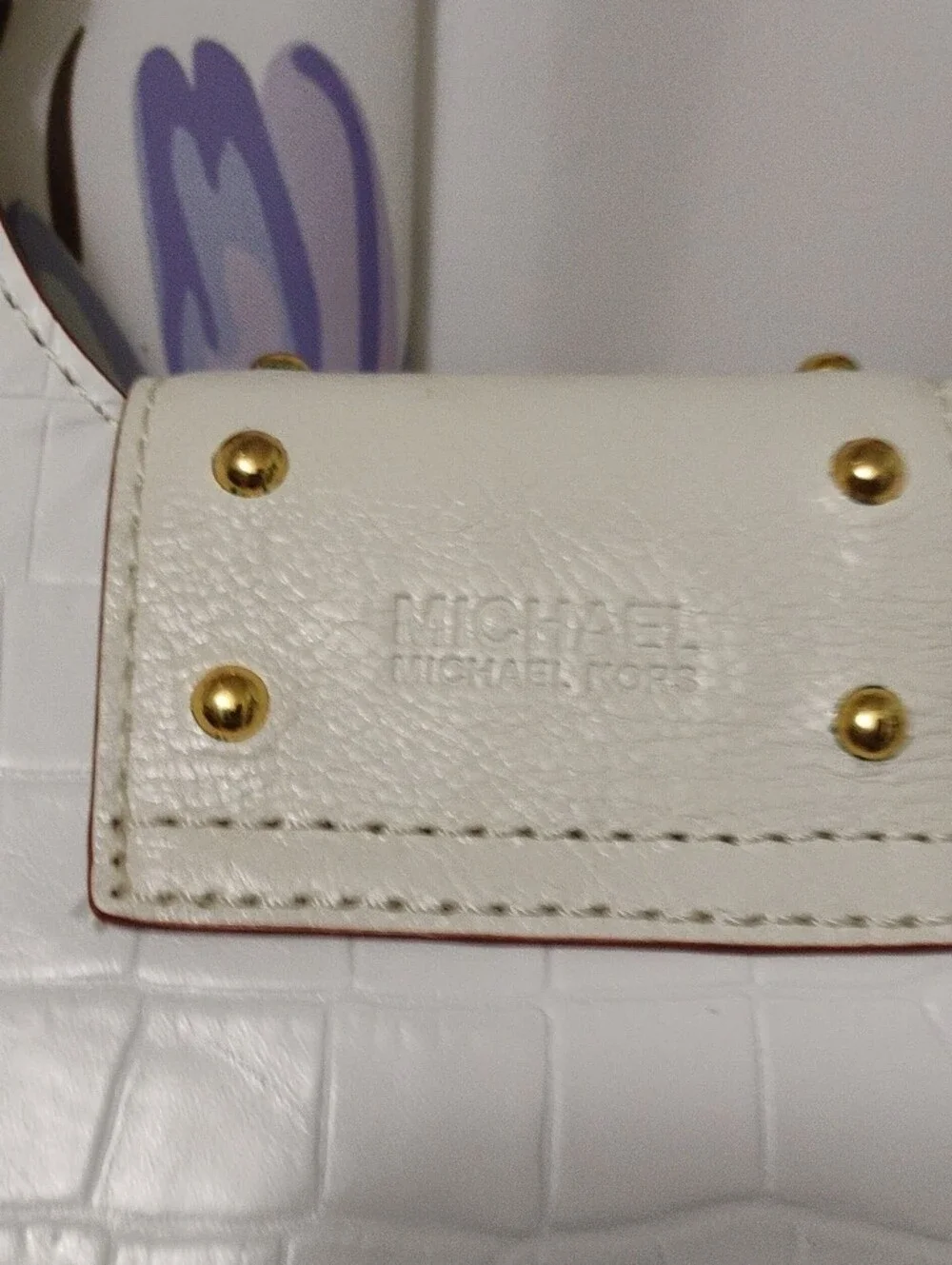 Michael Michael Kors Stylish White/Cream Croc-Emboss. 3 Compartment Shoulder Bag